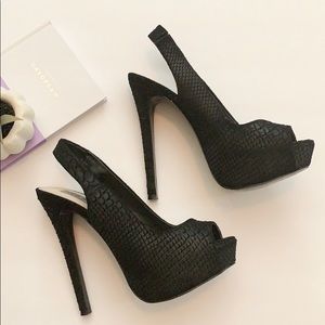 Steve Madden Peep Toe Heels